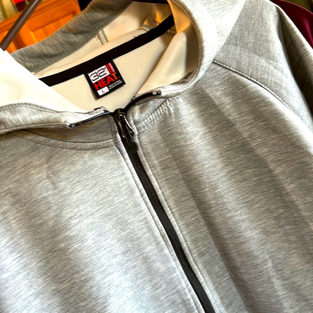 NWOT 32 Degrees Hoodie